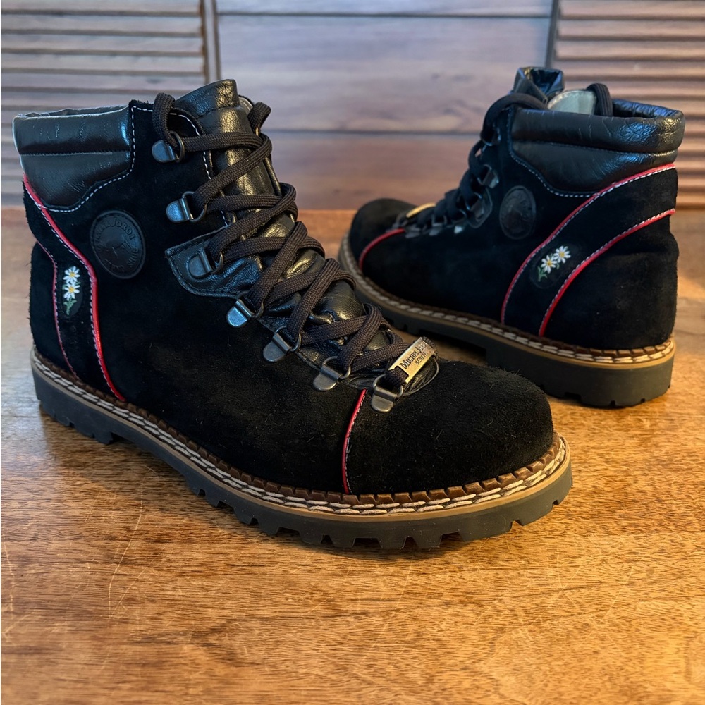 UK 41 Swiss Geneve black leather boots with edelweiss floral detail